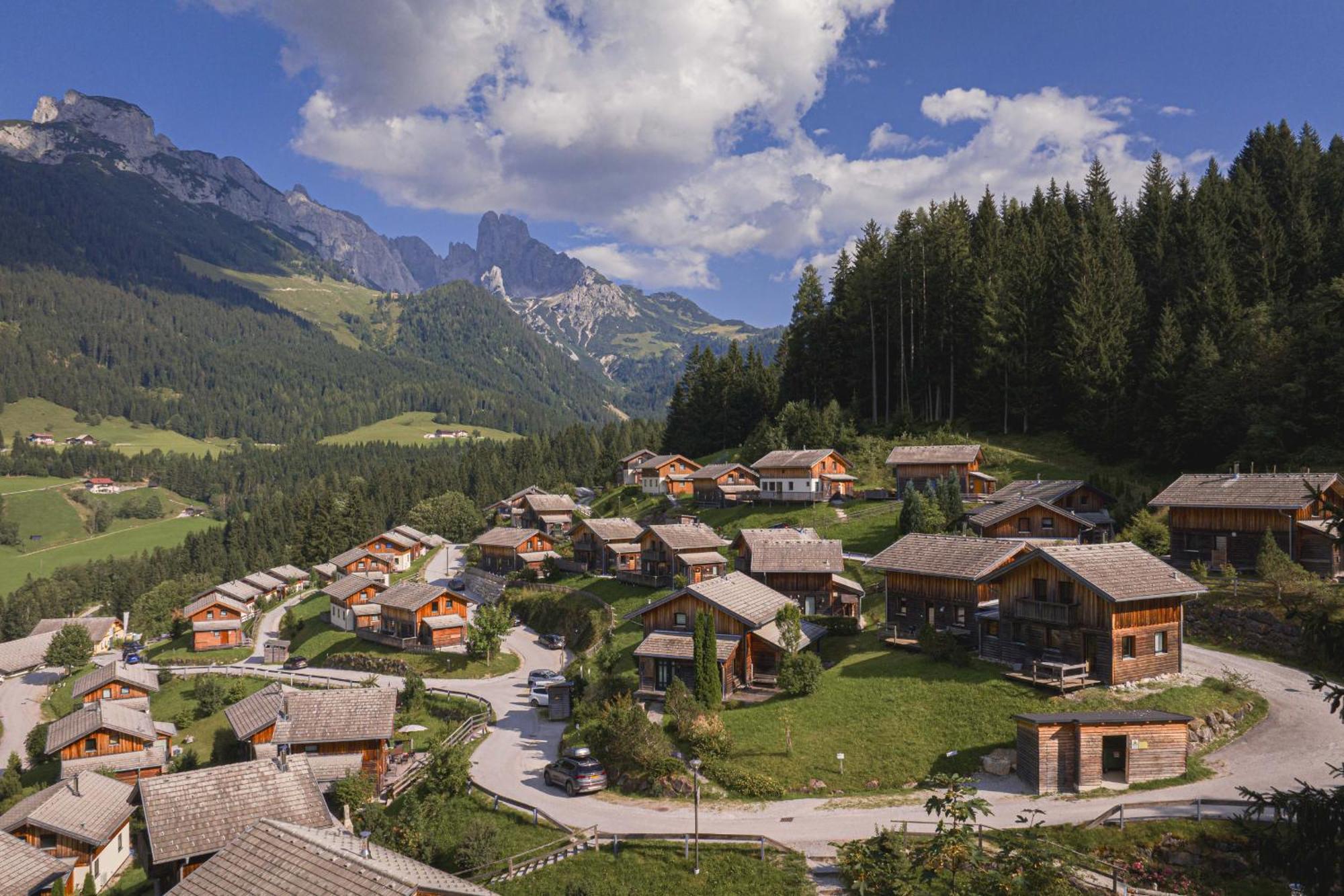 אנברג אים לאמרטל Alpendorf Dachstein West By Alps Resorts מראה חיצוני תמונה